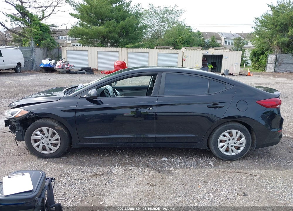 2017 HYUNDAI ELANTRA VIN: KMHD74LF8HU091975