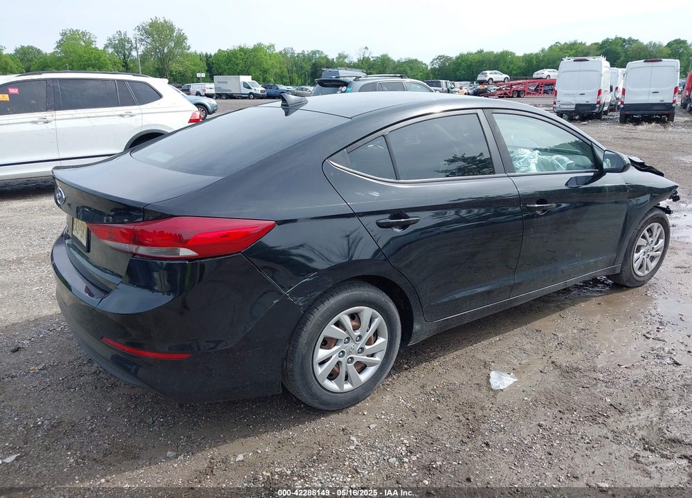 2017 HYUNDAI ELANTRA VIN: KMHD74LF8HU091975