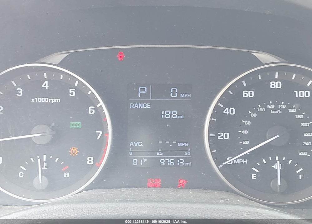 2017 HYUNDAI ELANTRA VIN: KMHD74LF8HU091975