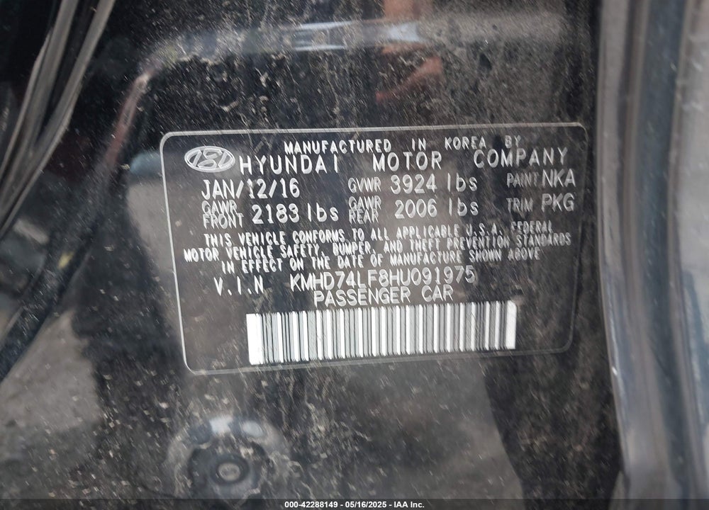 2017 HYUNDAI ELANTRA VIN: KMHD74LF8HU091975