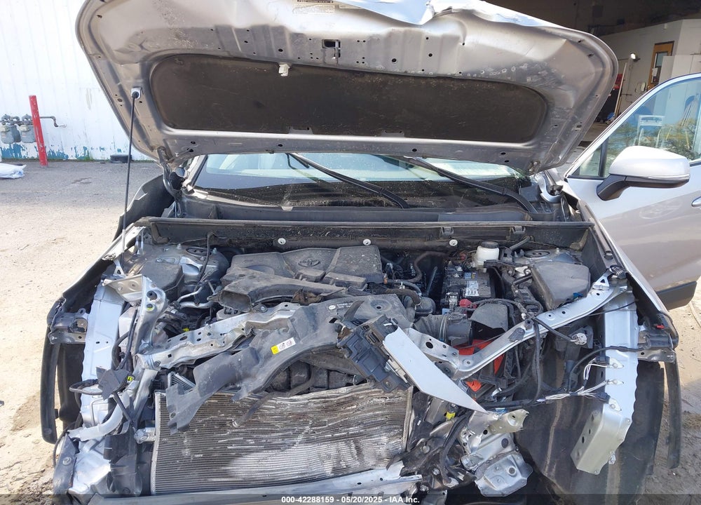 2021 TOYOTA RAV4 VIN: 2T3P1RFV6MC153214