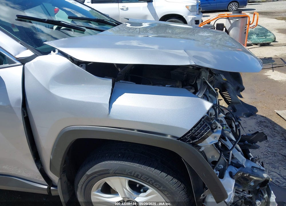 2021 TOYOTA RAV4 VIN: 2T3P1RFV6MC153214