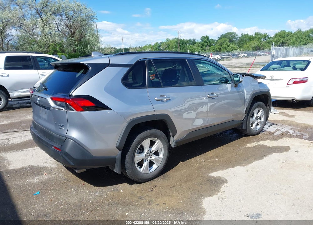 2021 TOYOTA RAV4 VIN: 2T3P1RFV6MC153214