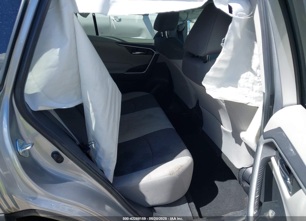 2021 TOYOTA RAV4 VIN: 2T3P1RFV6MC153214