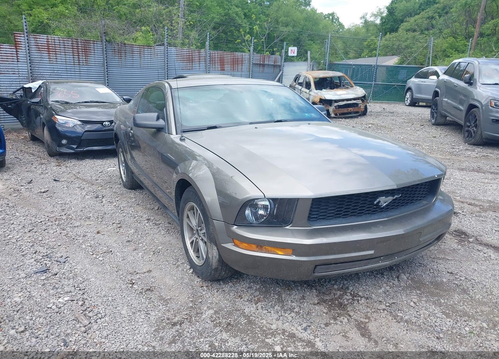 2005 FORD MUSTANG V6 DELUXE/V6 PREMIUM VIN: 1ZVFT80N355160005