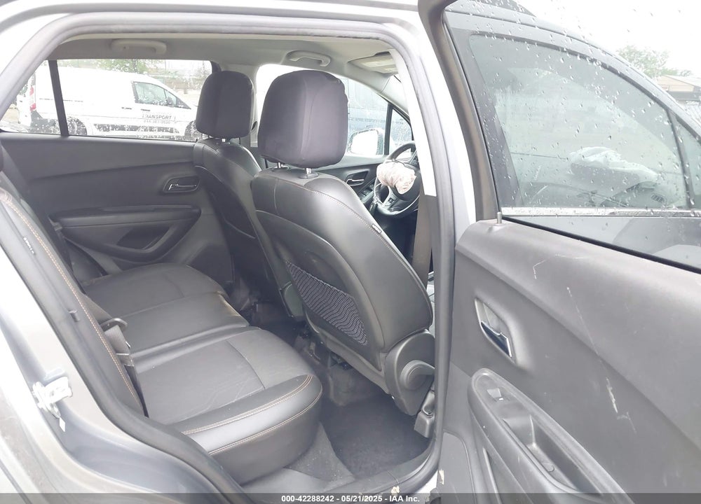 2019 CHEVROLET TRAX VIN: KL7CJLSB1KB877160