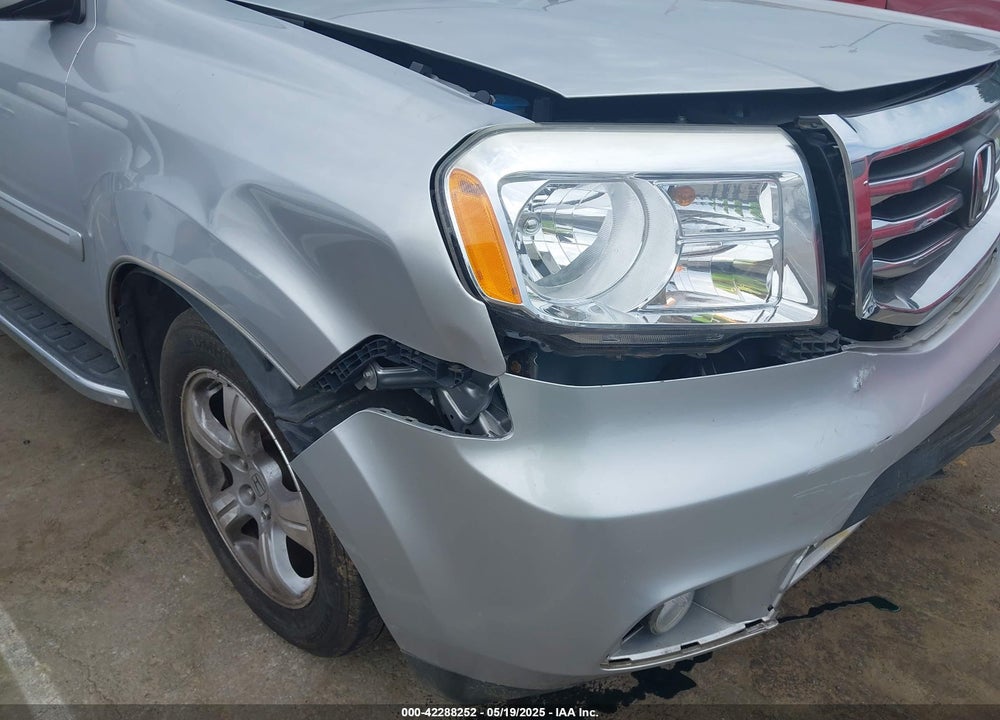 2014 HONDA PILOT VIN: 5FNYF3H54EB015175