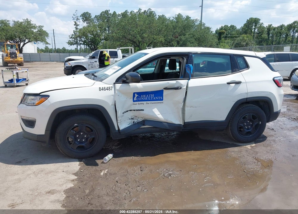 2018 JEEP COMPASS VIN: 3C4NJCAB5JT263450