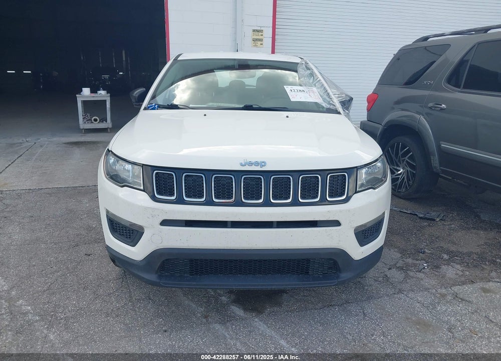 2018 JEEP COMPASS VIN: 3C4NJCAB5JT263450