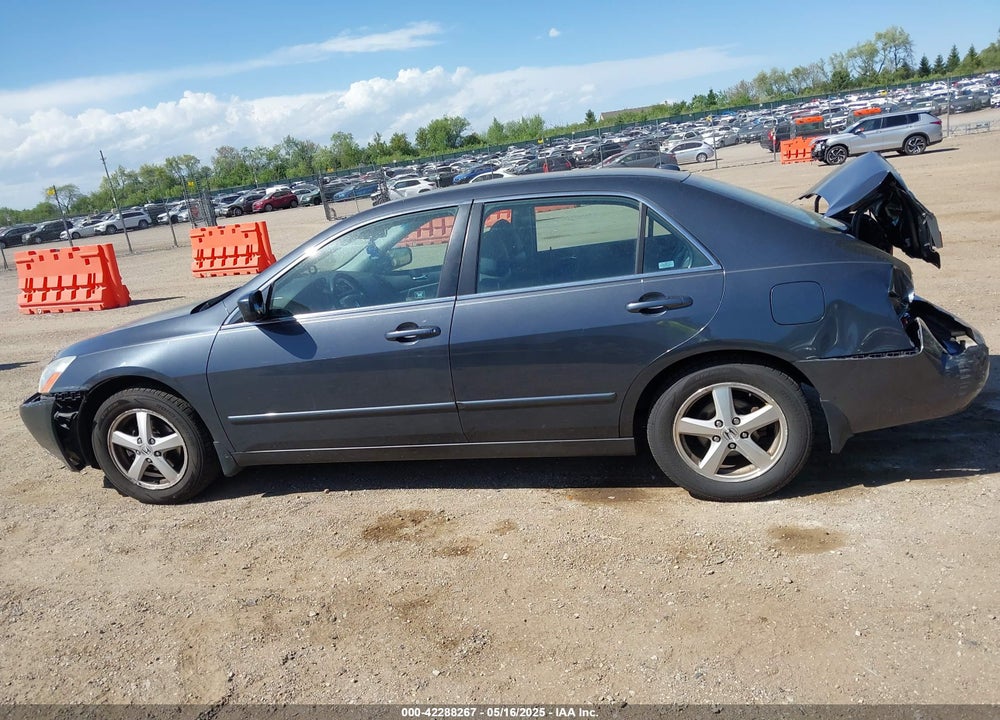 2005 HONDA ACCORD 2.4 EX VIN: 1HGCM56845A090221