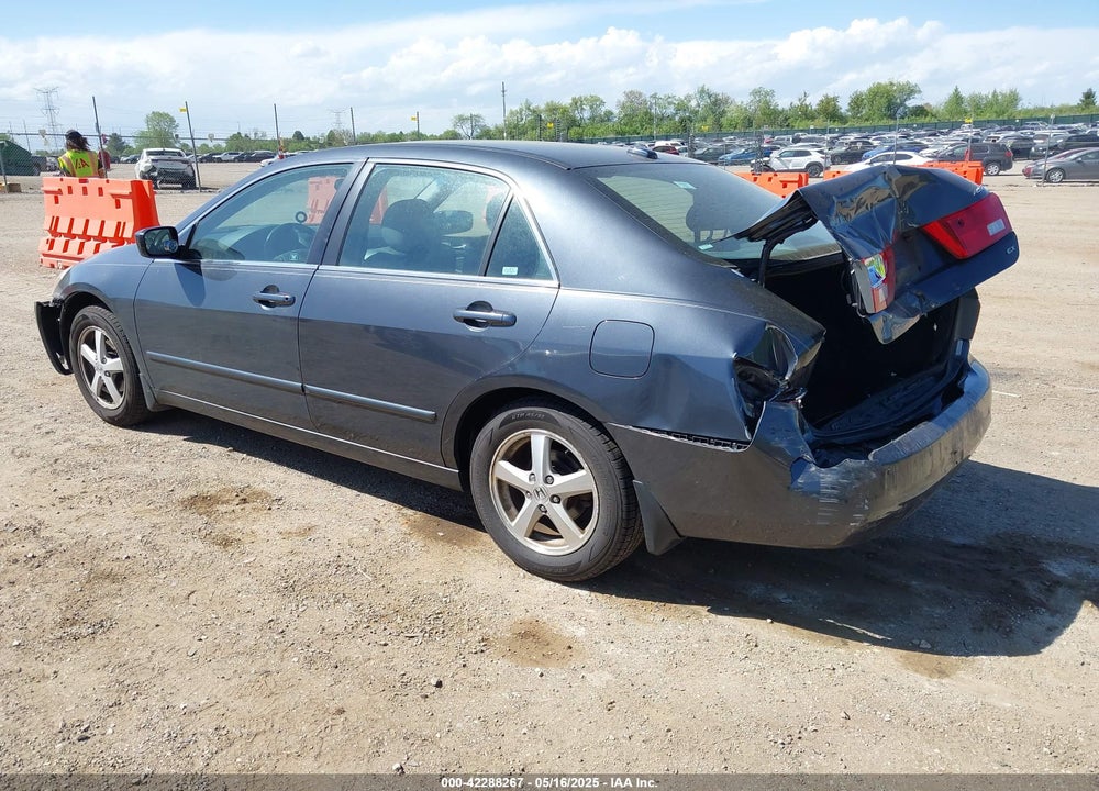 2005 HONDA ACCORD 2.4 EX VIN: 1HGCM56845A090221