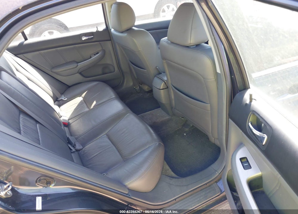 2005 HONDA ACCORD 2.4 EX VIN: 1HGCM56845A090221