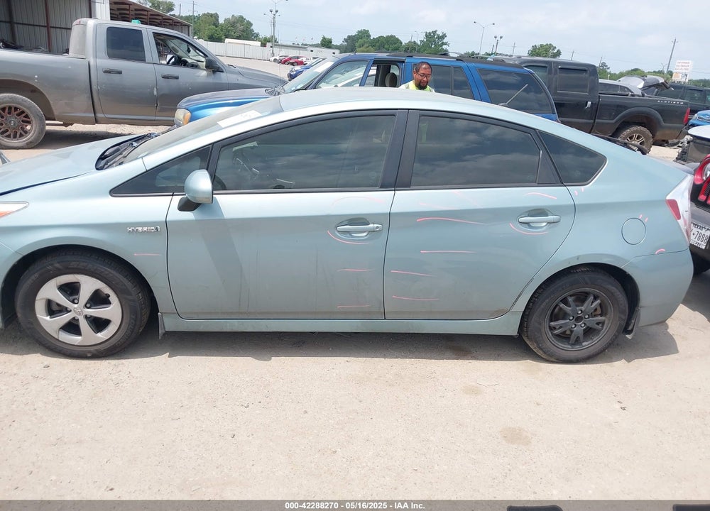 2013 TOYOTA PRIUS VIN: JTDKN3DU6D1675683