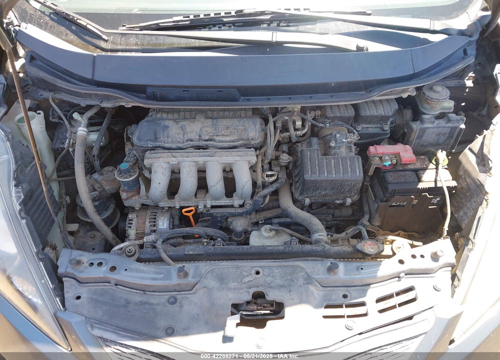 2013 HONDA FIT VIN: JHMGE8H34DC082914