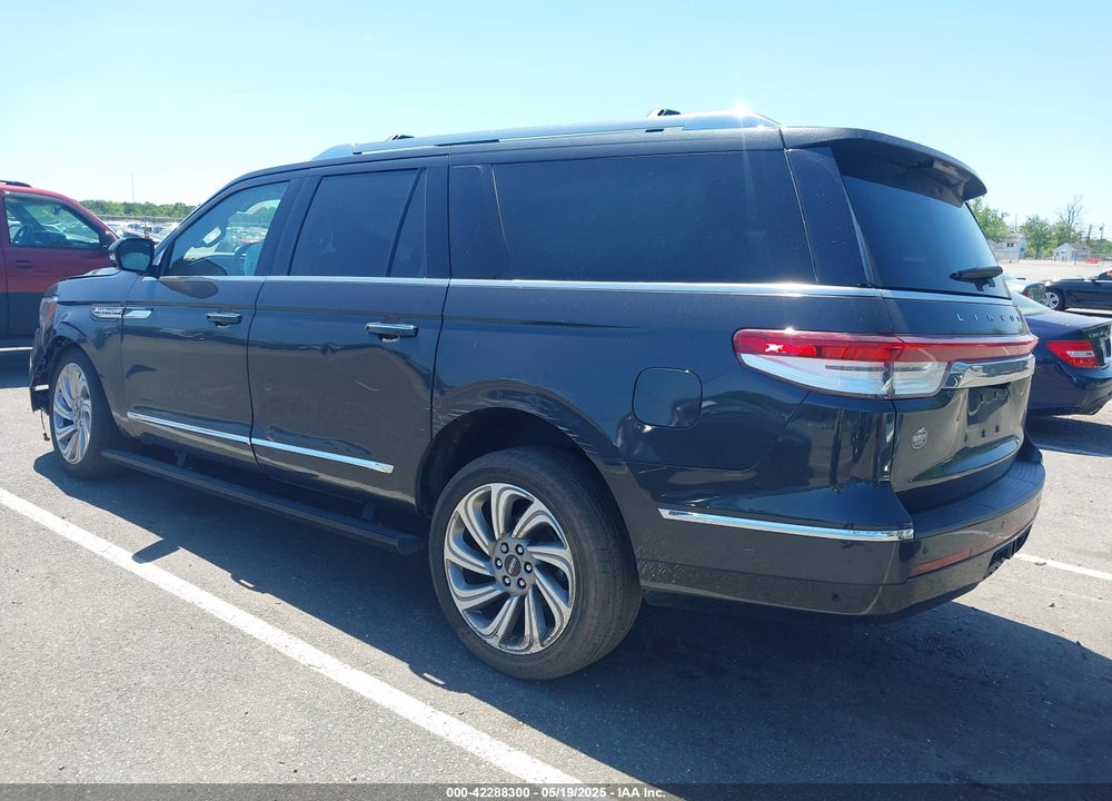 2023 LINCOLN NAVIGATOR RESERVE L VIN: 5LMJJ3LG9PEL01903