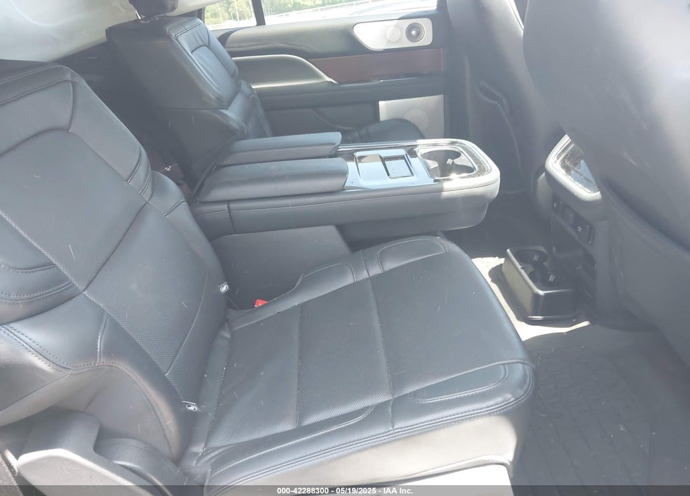 2023 LINCOLN NAVIGATOR RESERVE L VIN: 5LMJJ3LG9PEL01903