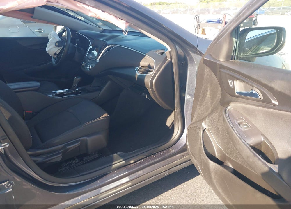 2020 CHEVROLET MALIBU VIN: 1G1ZD5ST2LF009860