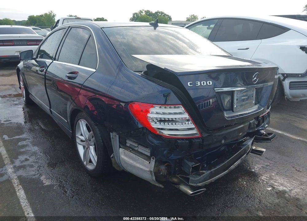 2014 MERCEDES-BENZ C CLASS VIN: WDDGF8AB8EA963828