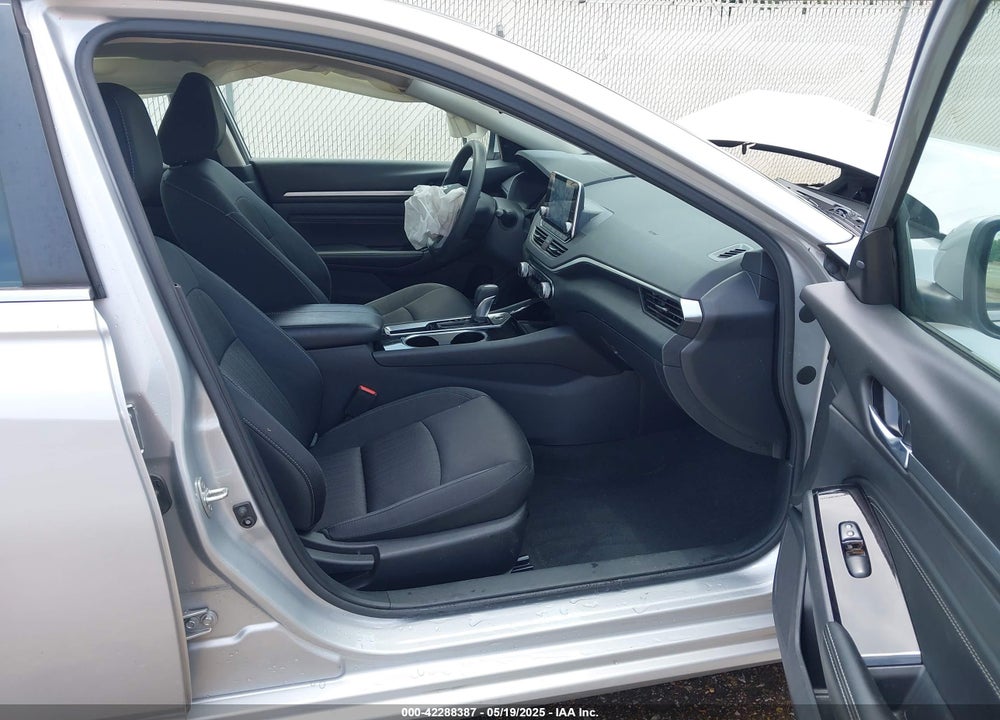 2021 NISSAN ALTIMA SV FWD VIN: 1N4BL4DV4MN412272