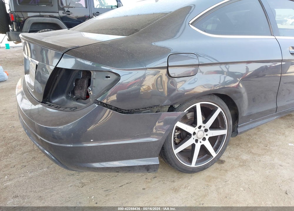 2015 MERCEDES-BENZ C 250 VIN: WDDGJ4HBXFG390555