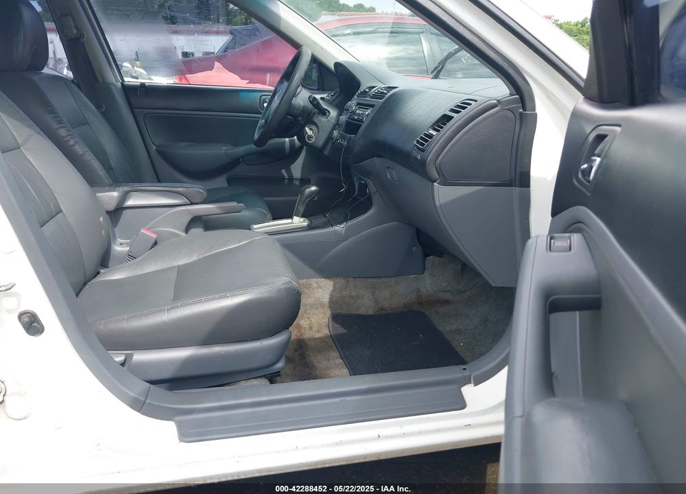 2023 HONDA CIVIC VIN: 2HGES16563H601617