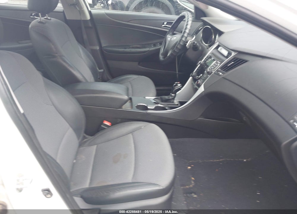2011 HYUNDAI SONATA SE VIN: 5NPEC4ACXBH036569