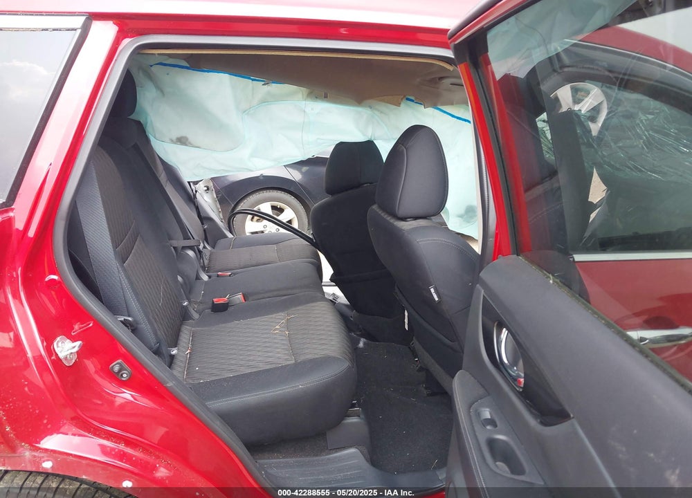 2017 NISSAN ROGUE VIN: 5N1AT2MT4HC876281