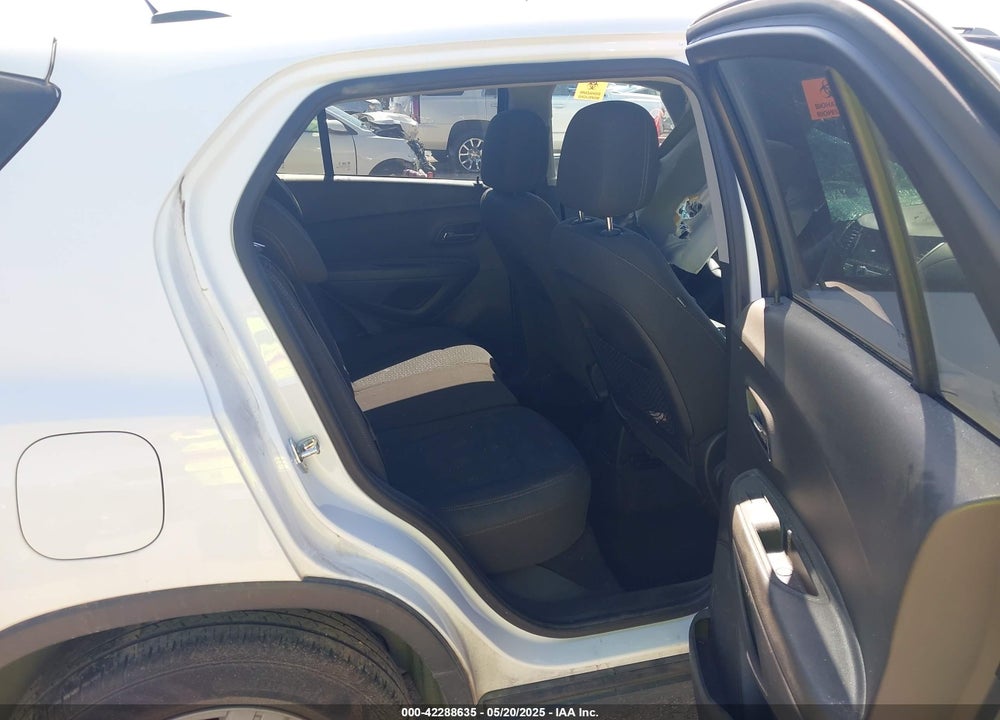 2020 CHEVROLET TRAX FWD LS VIN: KL7CJKSB8LB052146