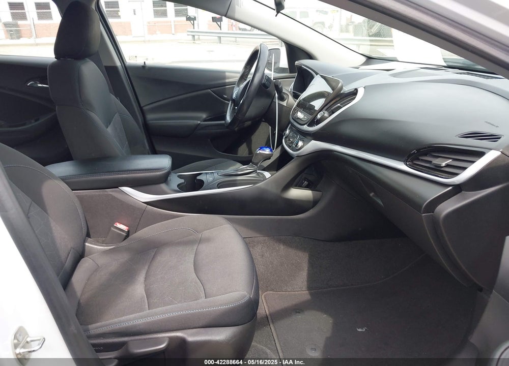 2017 CHEVROLET VOLT VIN: 1G1RC6S54HU107530