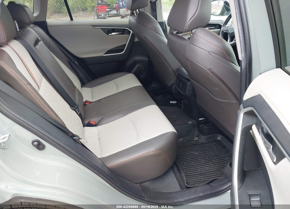 2022 TOYOTA RAV4 VIN: 2T3J1RFV2NW267281