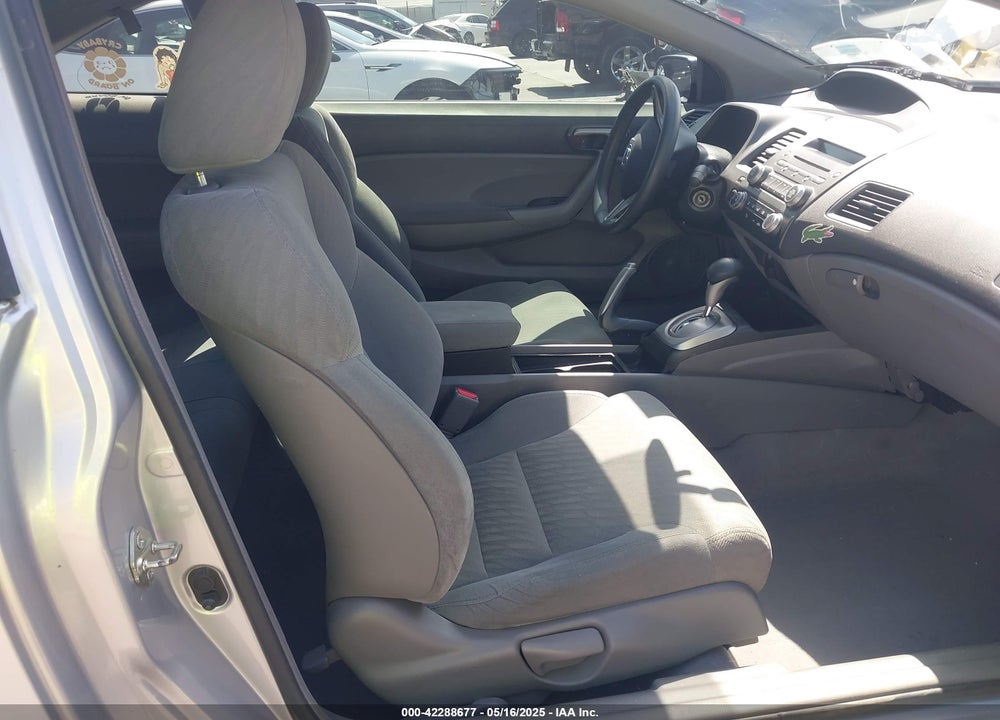 2010 HONDA CIVIC LX VIN: 2HGFG1B64AH523775