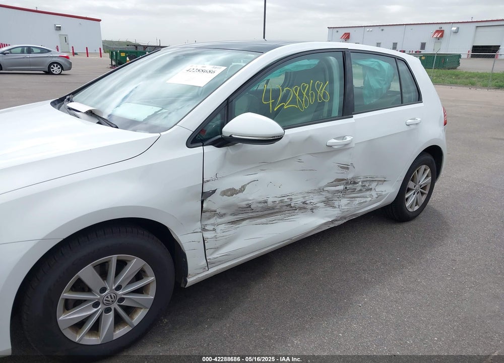 2015 VOLKSWAGEN GOLF TSI S 4-DOOR VIN: 3VW217AU2FM032970