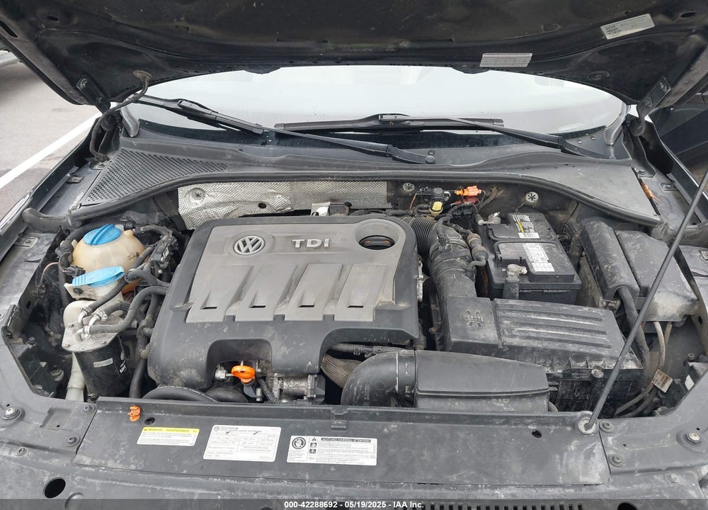 2012 VOLKSWAGEN PASSAT VIN: 1VWCN7A36CC065757