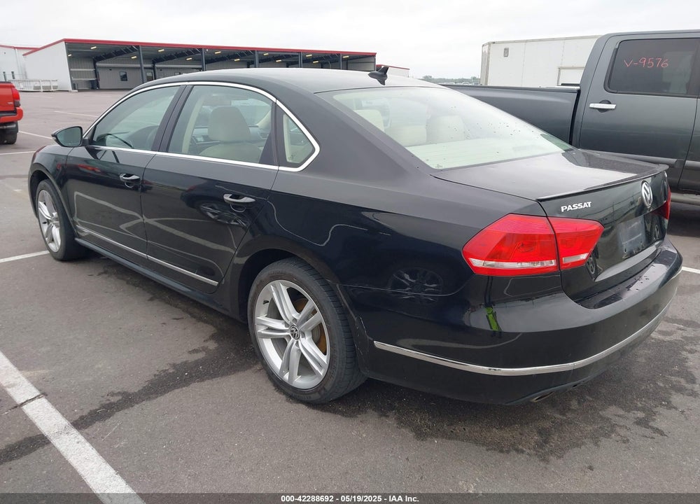 2012 VOLKSWAGEN PASSAT VIN: 1VWCN7A36CC065757