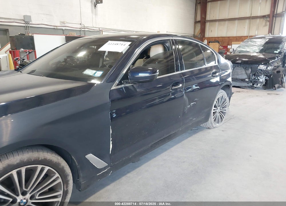 2018 BMW 5 SERIES VIN: WBAJA7C54JWC75211