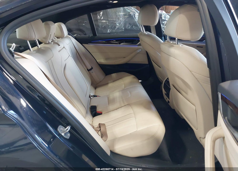 2018 BMW 5 SERIES VIN: WBAJA7C54JWC75211