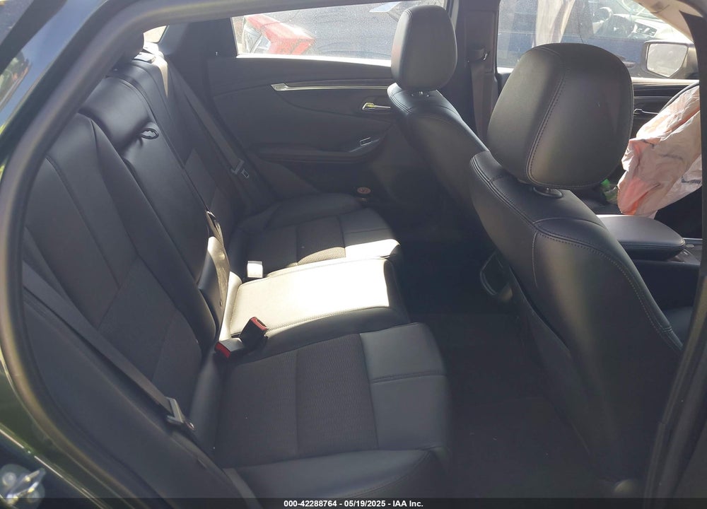 2018 CHEVROLET IMPALA VIN: 2G1105S33J9142092