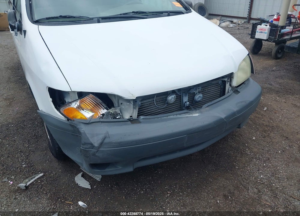2003 TOYOTA SIENNA CE VIN: 4T3ZF19C13U518840