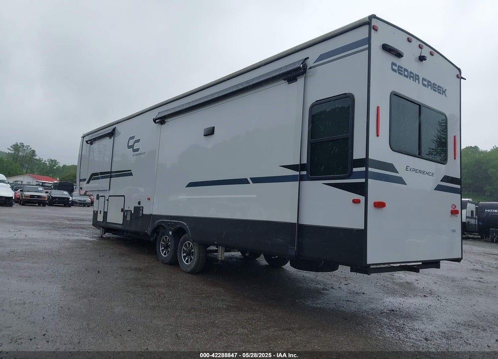 2023 FOREST RIV CEDAR CREE VIN: 4X4FCRK27PS232088