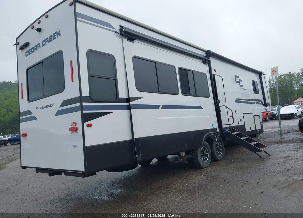 2023 FOREST RIV CEDAR CREE VIN: 4X4FCRK27PS232088