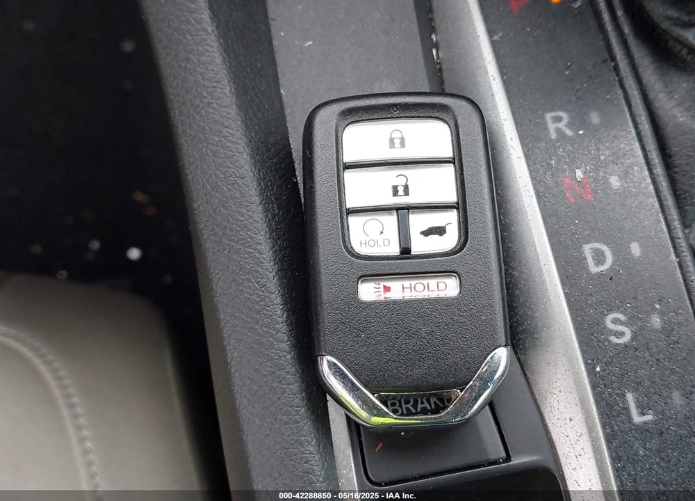 2020 HONDA CIVIC VIN: SHHFK7H61LU218295