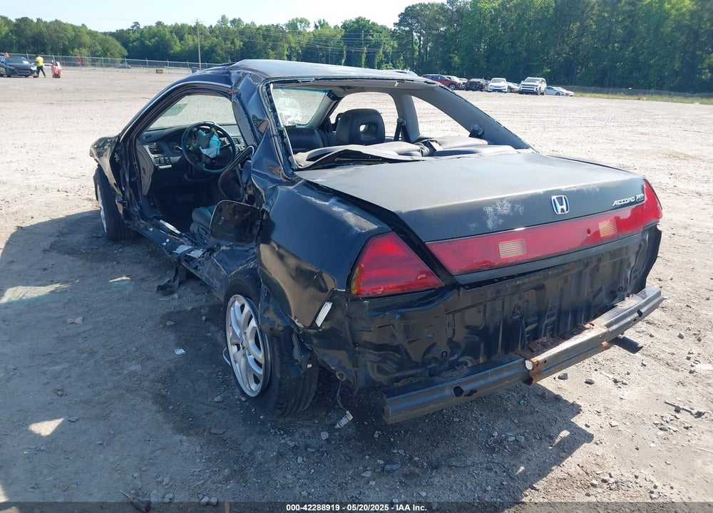 2001 HONDA ACCORD 3.0 EX VIN: 1HGCG22561A004631