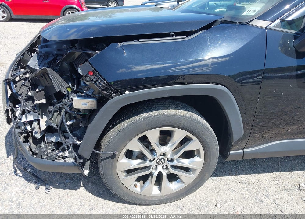 2021 TOYOTA RAV4 XLE PREMIUM VIN: 2T3A1RFV1MC247524