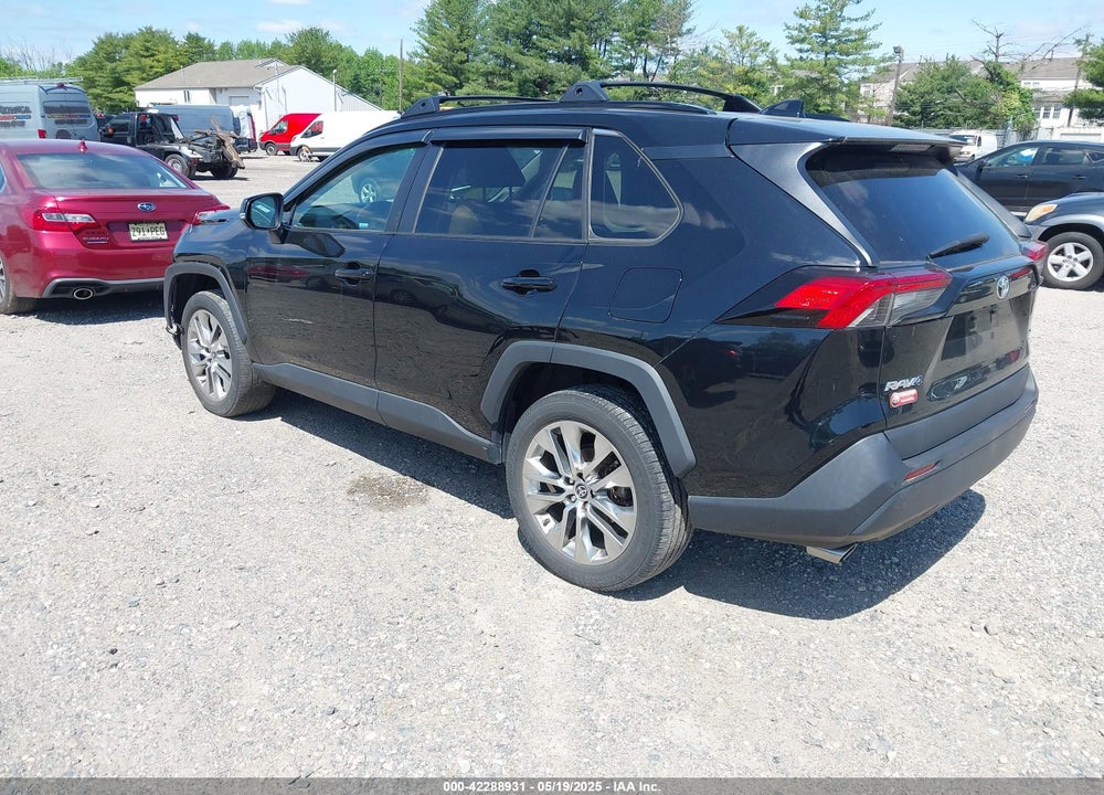2021 TOYOTA RAV4 XLE PREMIUM VIN: 2T3A1RFV1MC247524