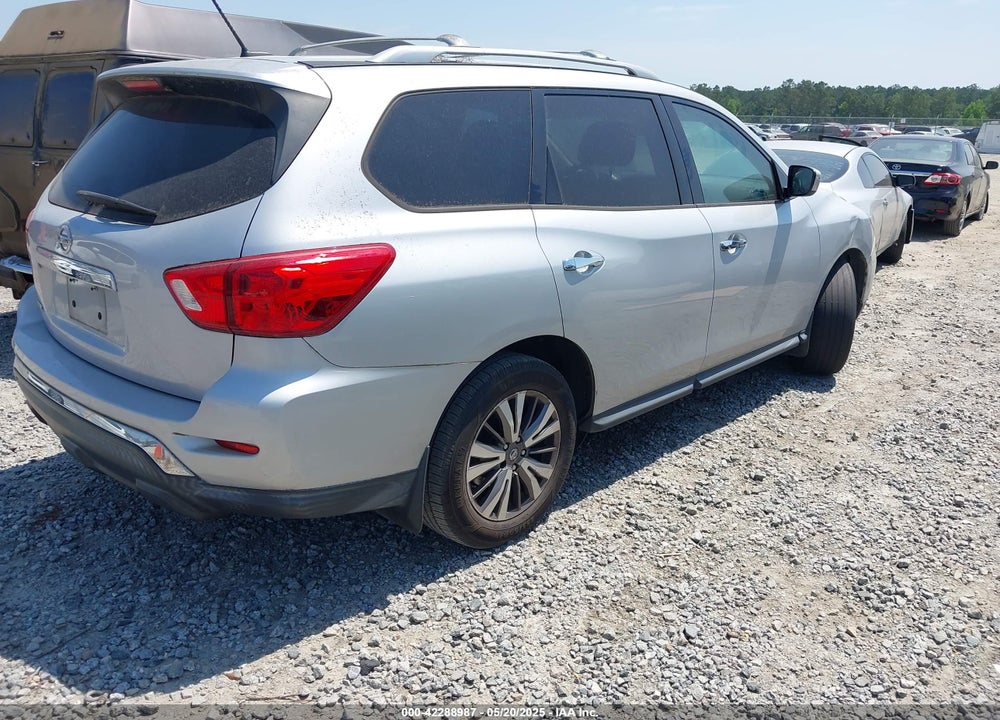 2017 NISSAN PATHFINDER VIN: 5N1DR2MN6HC909634