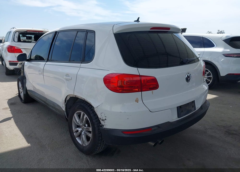 2014 VOLKSWAGEN TIGUAN S VIN: WVGAV3AX0EW524669