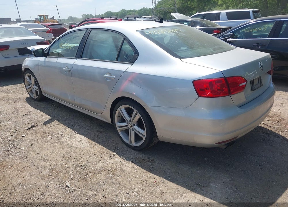 2014 VOLKSWAGEN JETTA 1.8T SE VIN: 3VWD17AJ8EM313717