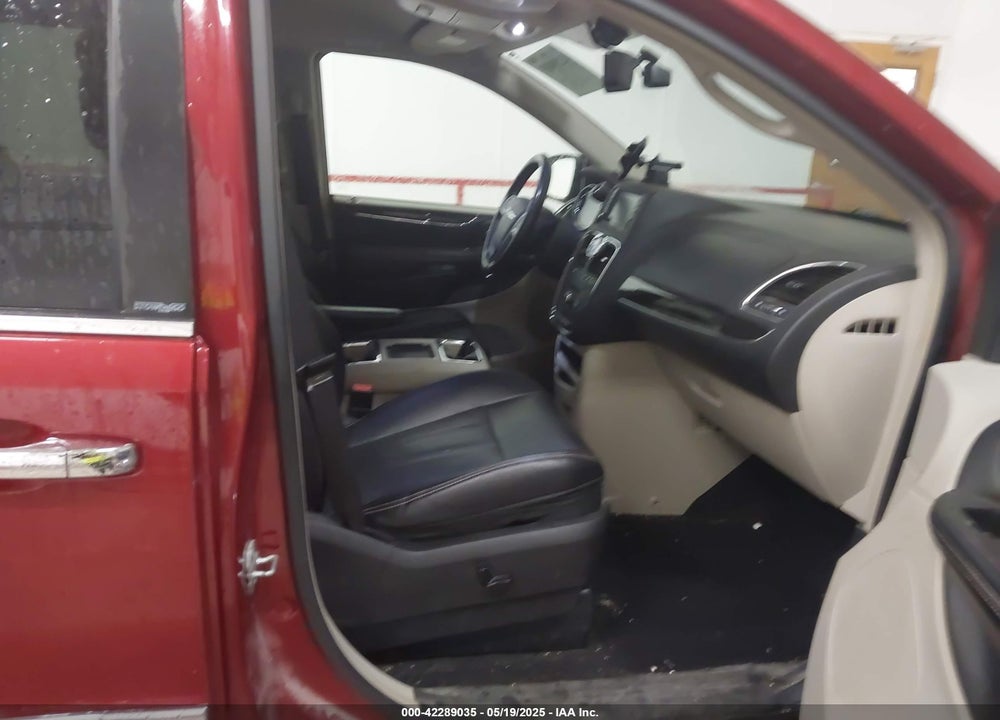 2013 CHRYSLER TOWN & COUNTRY TOURING-L VIN: 2C4RC1CG7DR810542