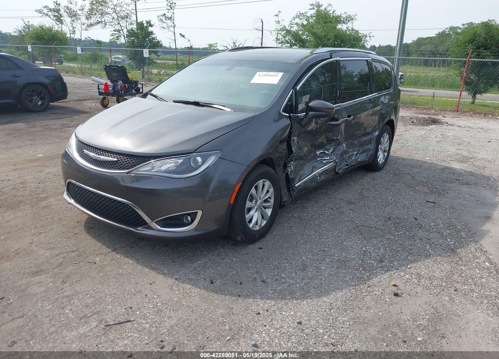 2019 CHRYSLER PACIFICA TOURING L VIN: 2C4RC1BG1KR625031