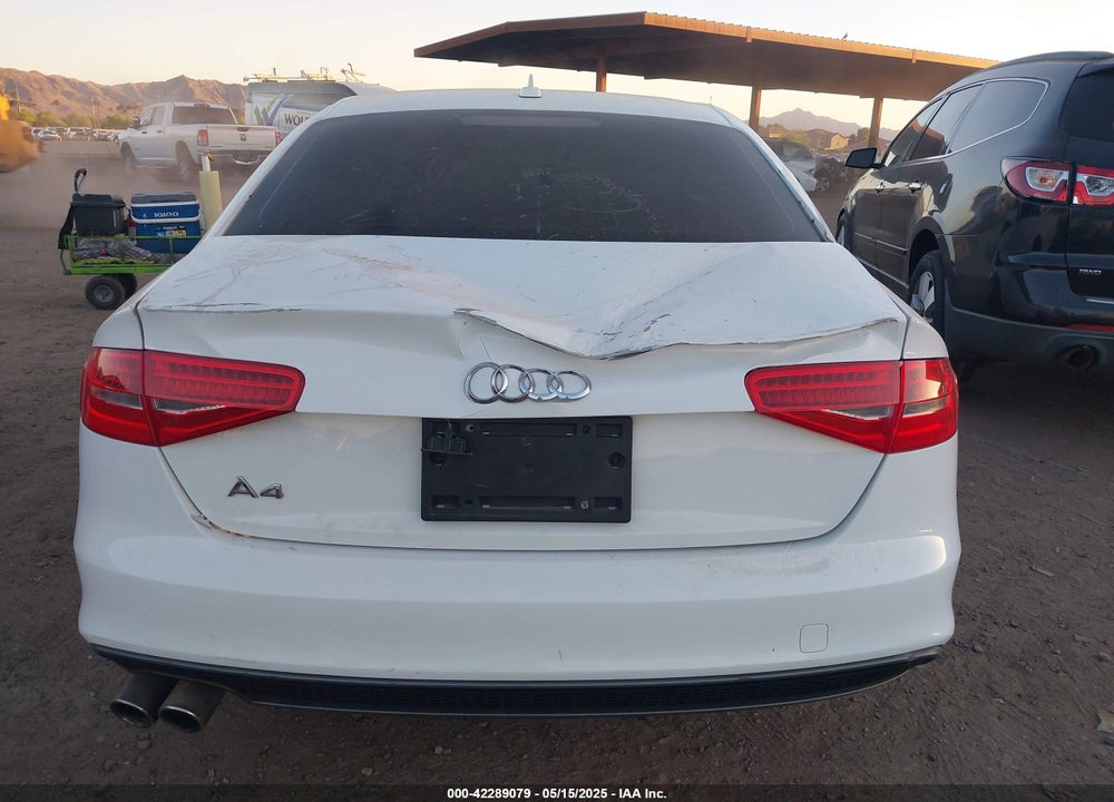 2016 AUDI A4 VIN: WAUAFAFL4GN008607